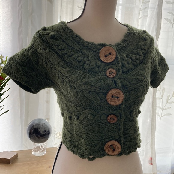 Anthropologie Sweaters - NWOT ANTHROPOLOGIE Wool Cropped Wooden Button Sweater